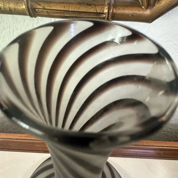Vintage bohemian satin glass swirl studio art vase